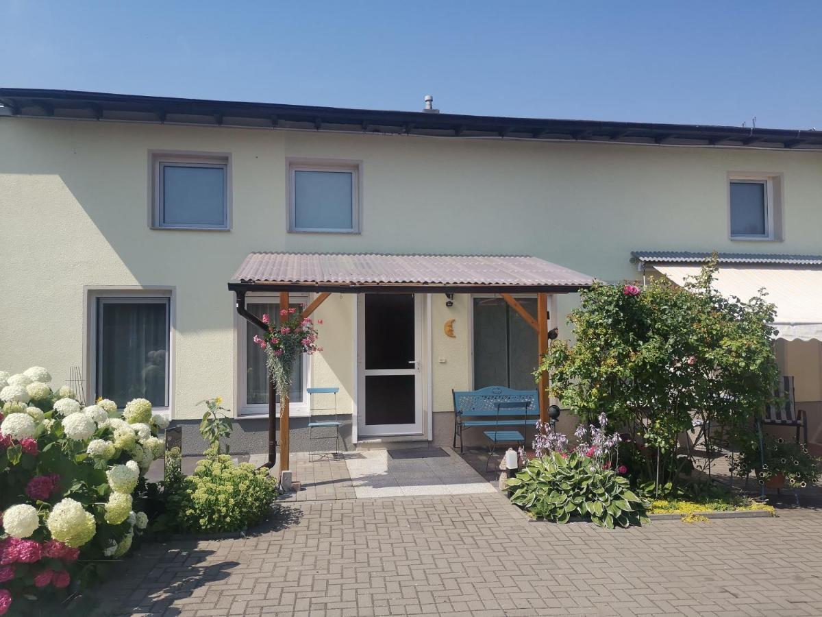 שטנדאל Ferienwohnung Uenglingen מראה חיצוני תמונה