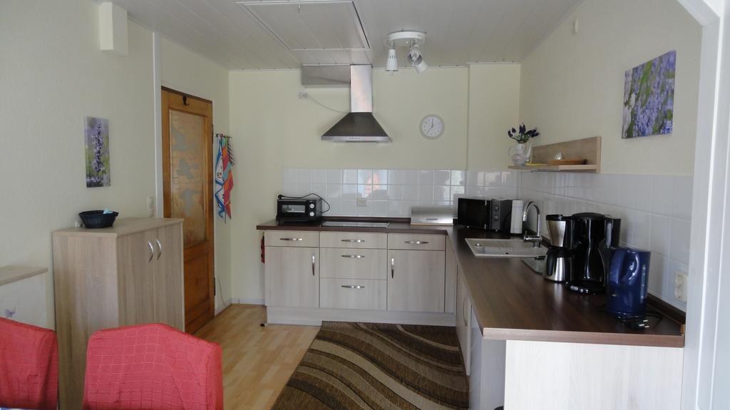 שטנדאל Ferienwohnung Uenglingen חדר תמונה